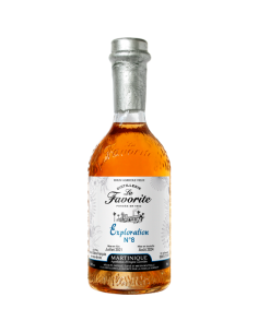 Rhum La Favorite Exploration N°8 70cl botté, bouteille ambrée avec étiquette blanche présentant le nom et musée d’exploration.