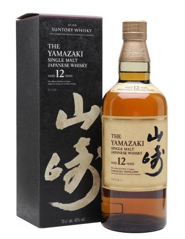 Le whisky Yamazaki single malt japonais en bouteille à côté de sa boîte.